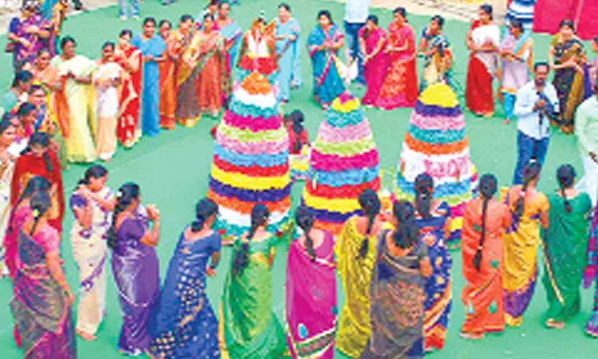 Longest Bathukamma Dance Celebration-elangana Women 