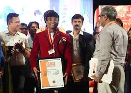 Longest Singing Marathon of Kishore Kumar Songs – Srikanth Krishnan Nair (13 hours 40 minutes)