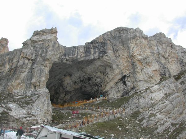 Largest Cave in India 