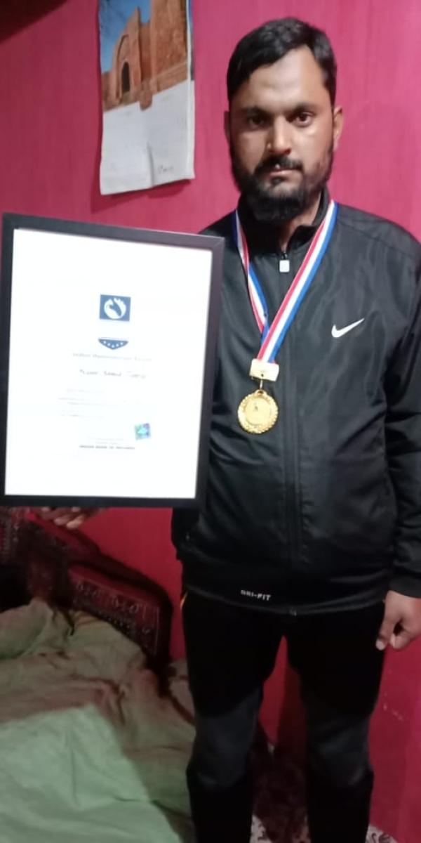 Naseer Ahmed Tantray Indian Humanitarian Awardee